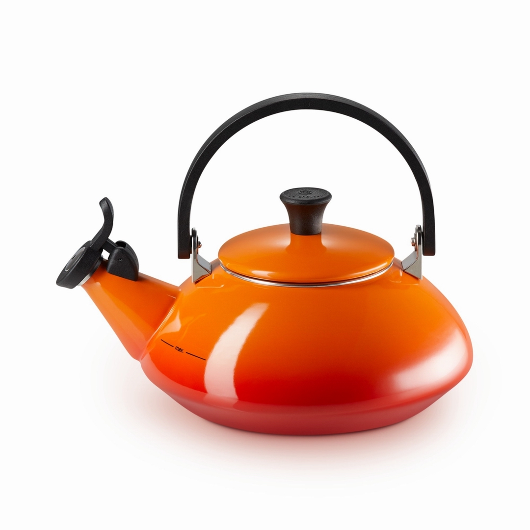 Bollitore-Zen-in-acciaio-cromato-Le-Creuset-arancione